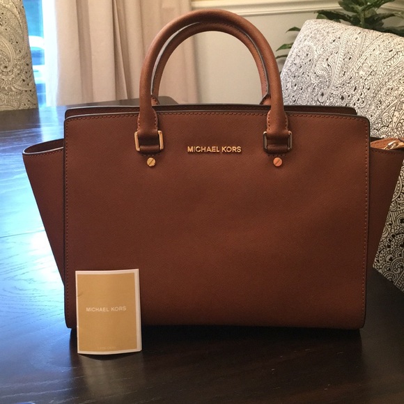 Michael Kors Handbags - Michael Kors Selma large satchel